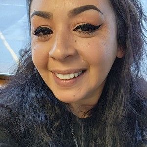 Meet your Posher, Alicia